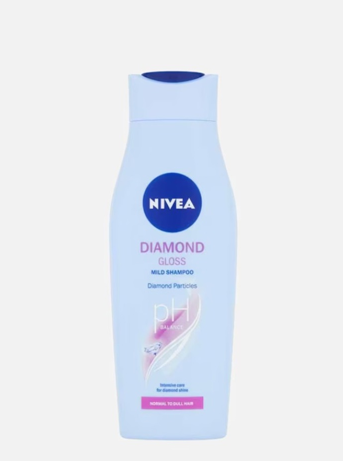 Nivea pečující šampon na vlasy, Douglas, 99 Kč
