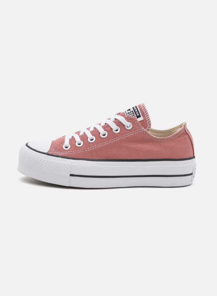 Tenisky v odstínu růžové, Converse, 2 040 Kč
