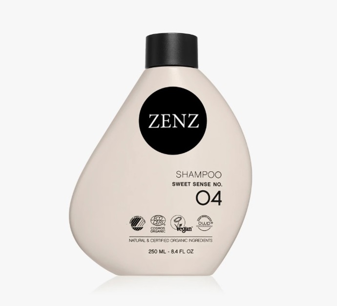 Hydratační šampon pro objem vlasů, ZENZ Organic, 374 Kč
