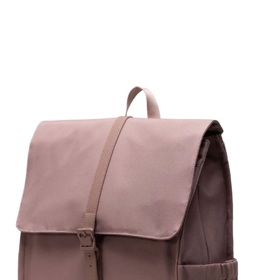 Elegantní dámský batoh v pudrově růžové, Herschel, 2 000 Kč

