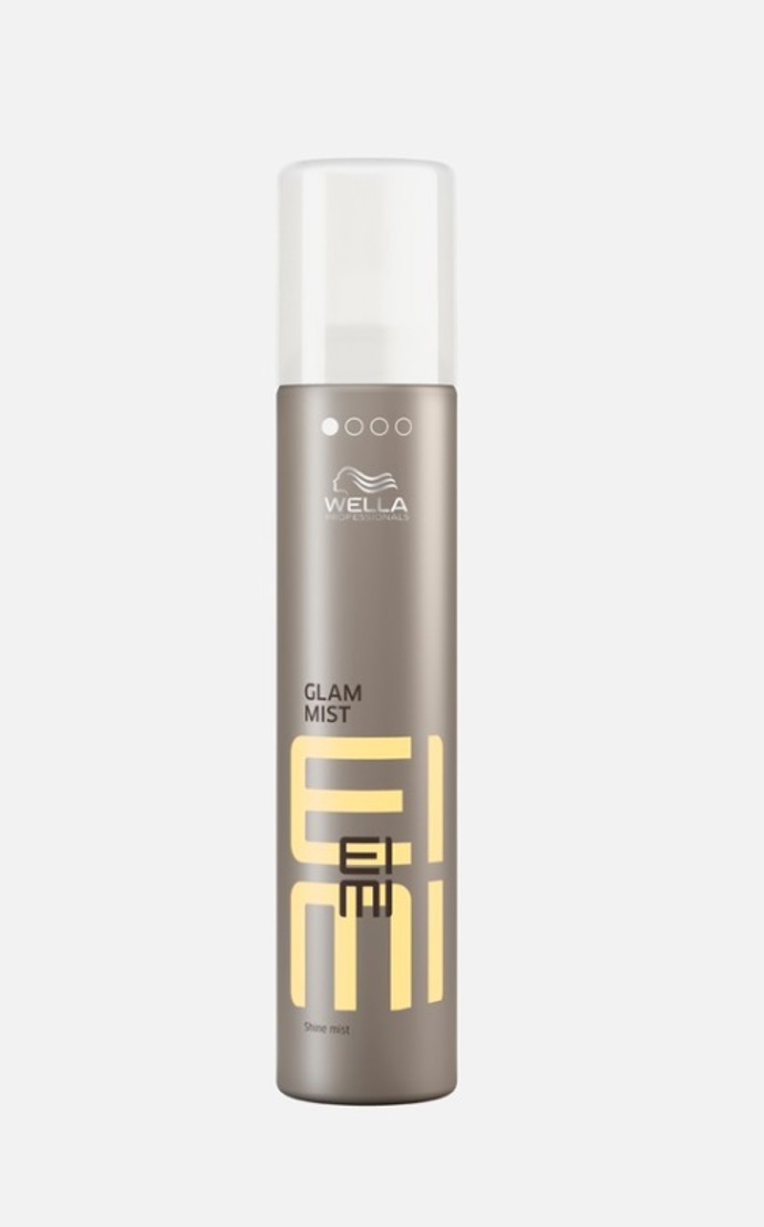Wella Professionals lak na vlasy, Douglas, 549 Kč
