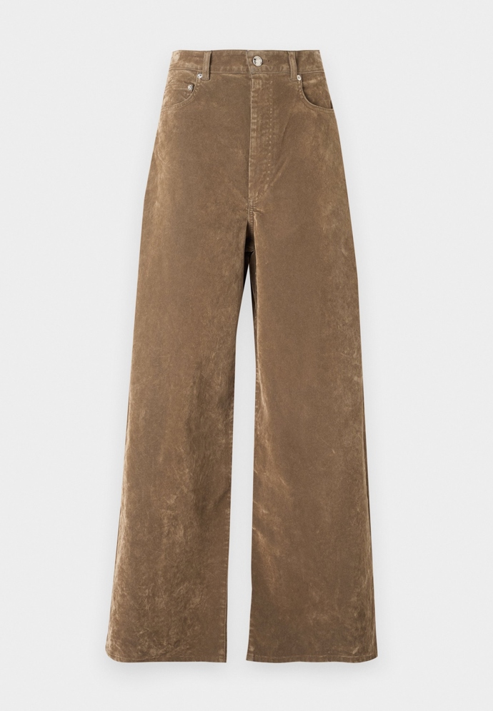 Kalhoty WILSON, Sportmax, 7540 Kč
Kalhoty WILSON, Sportmax, 7540 Kč