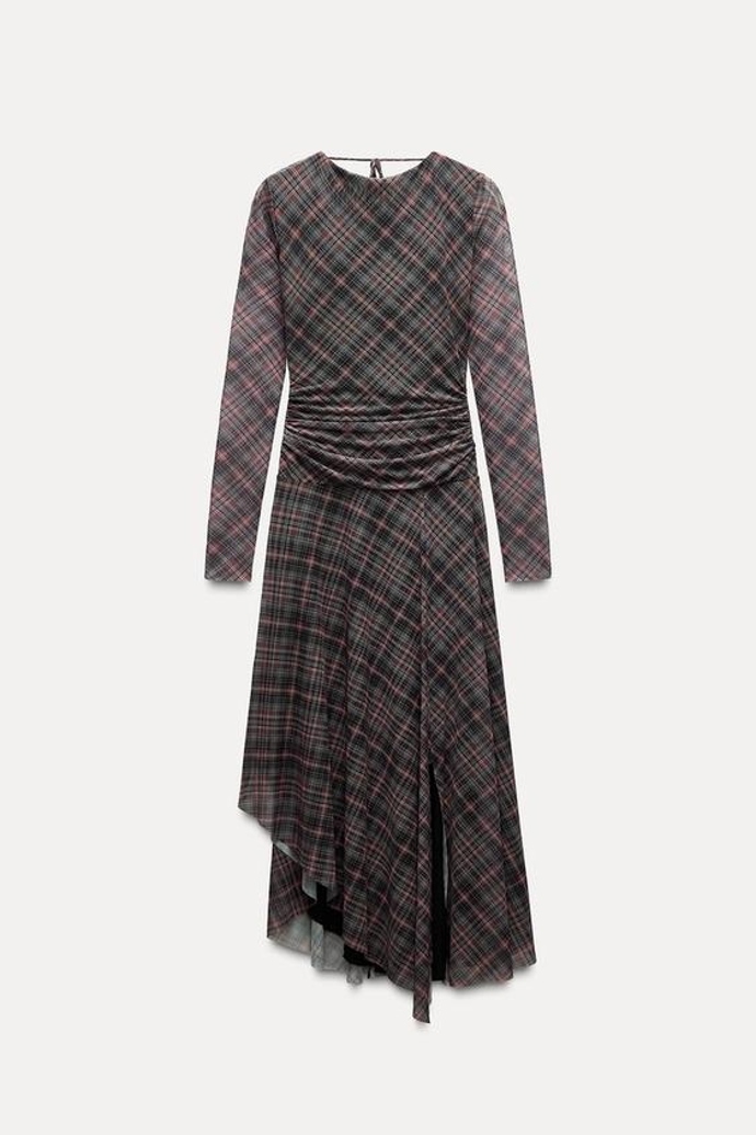 Kostkované šaty, Zara, 849 Kč
Kostkované šaty, Zara, 849 Kč