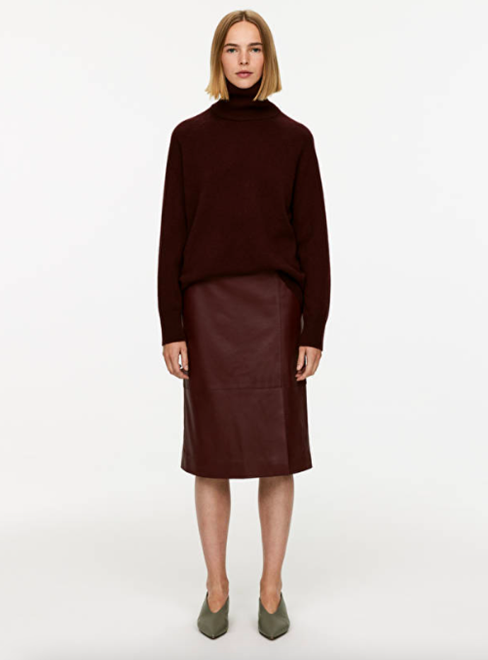 Kožená midi sukně, Arket, 389 eur
Kožená midi sukně, Arket, 389 eur