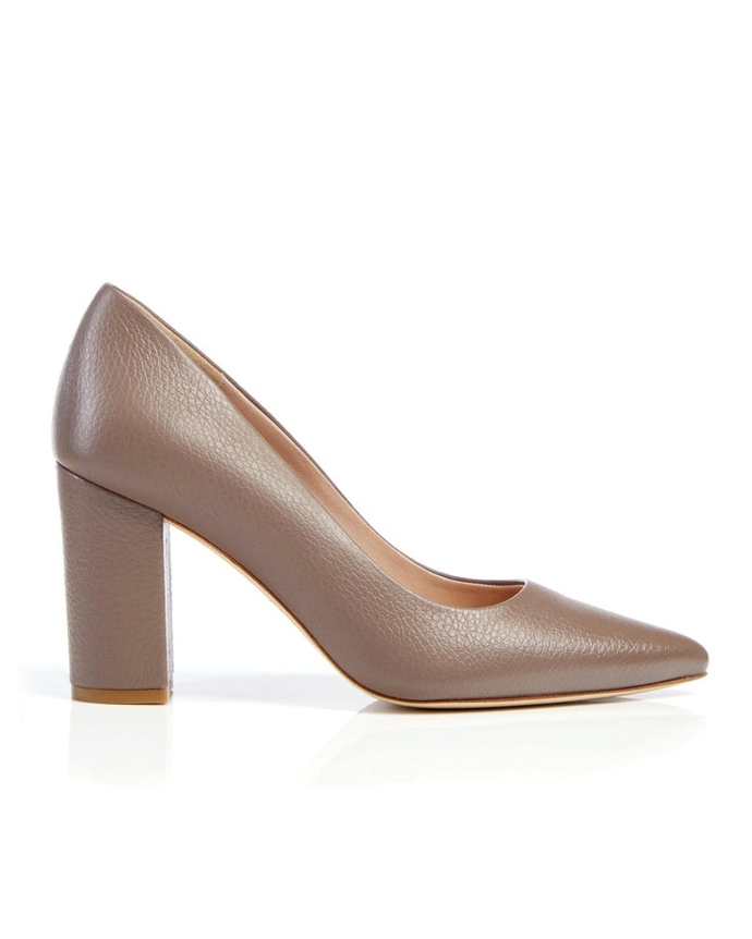 Lodičky Josie Mid Block Heel, Emmy London, 16900 Kč
Lodičky Josie Mid Block Heel, Emmy London, 16900 Kč