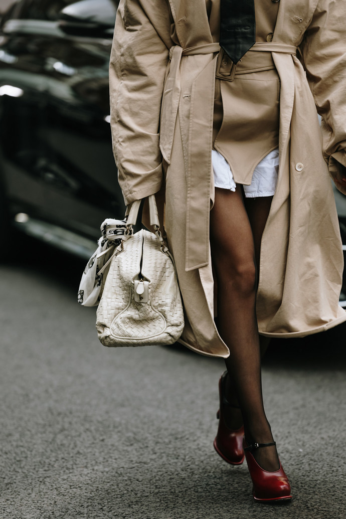 Street style a trend neviditelných kalhot
Street style a trend neviditelných kalhot