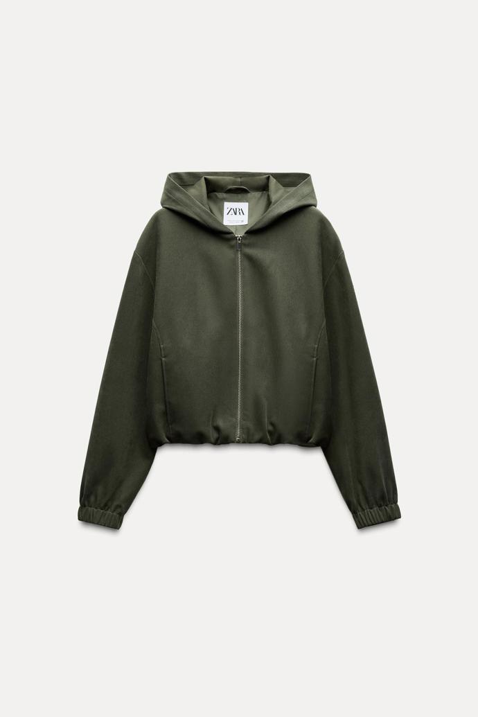 Mikina, Zara, 699 Kč
Mikina, Zara, 699 Kč
