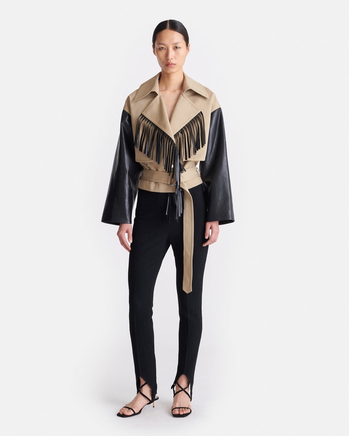 Nanushka, 995 eur
Nanushka, 995 eur
