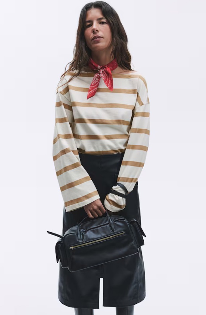 Bavlněný top s lodičkovým výstřihem, H&M, 359 Kč
