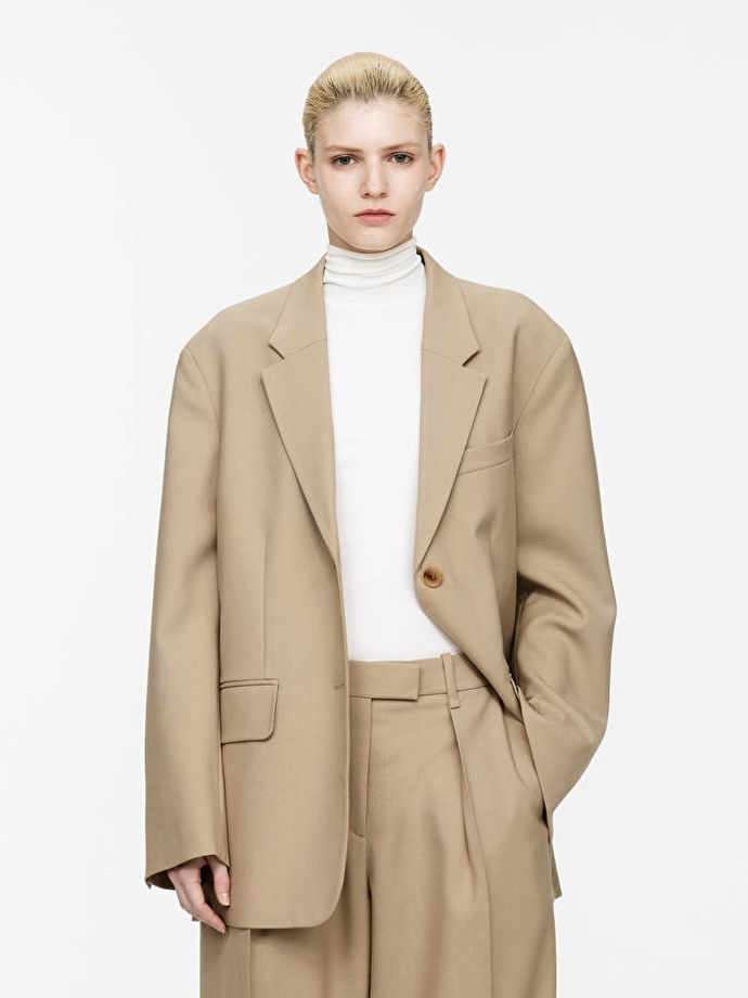 Sako, Arket, 229 eur

