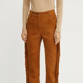 Semišové kalhoty Joy Road x Lucy Hale, Weekend Max Mara, 8299 Kč (po slevě)
