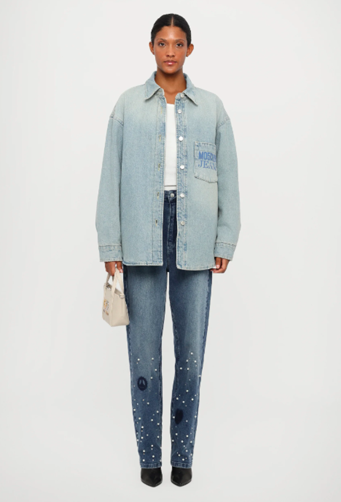 Džíny, MOSCHINO JEANS, 14320 Kč
Džíny, MOSCHINO JEANS, 14320 Kč