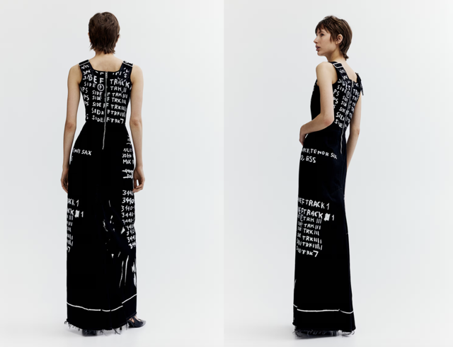 Dlouhé džínové korzetové šaty, H&M, 7 299 Kč
