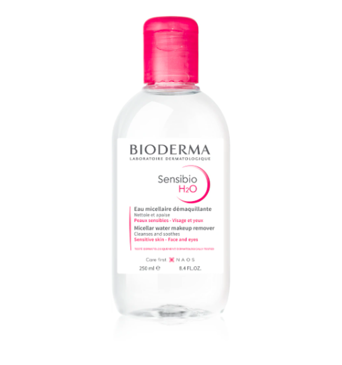 Odličovač, Bioderma, 349 Kč
Odličovač, Bioderma, 349 Kč
