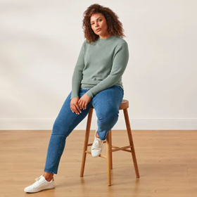 Džíny Slim Fit, Tchibo, 499 Kč (po slevě, původní cena 799 Kč)

