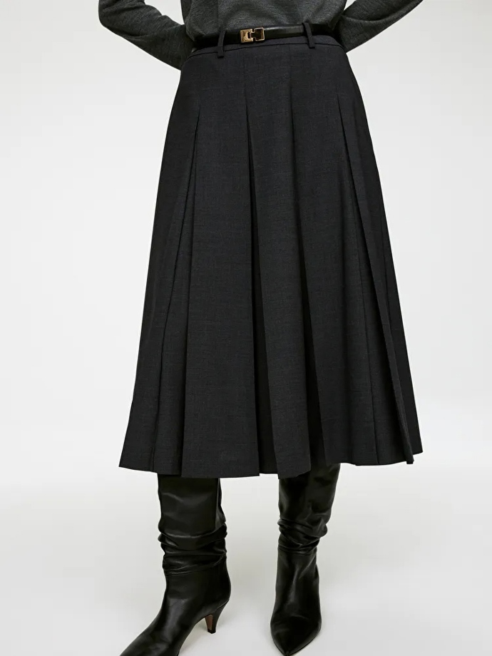 Sukně, Arket, 139 eur
Sukně, Arket, 139 eur