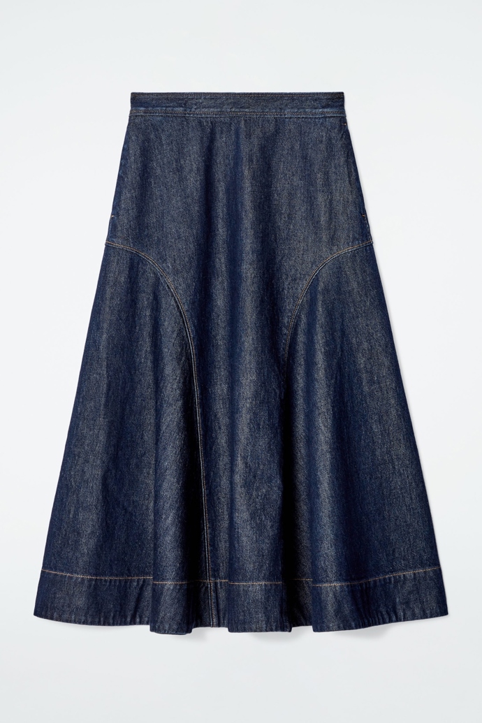 Sukně, Cos, 115 eur
Sukně, Cos, 115 eur