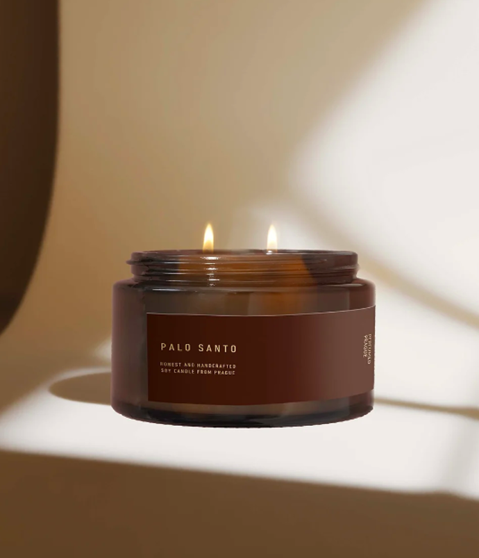 Svíčka XL Palo Santo, Perfumed Prague, 699 Kč
