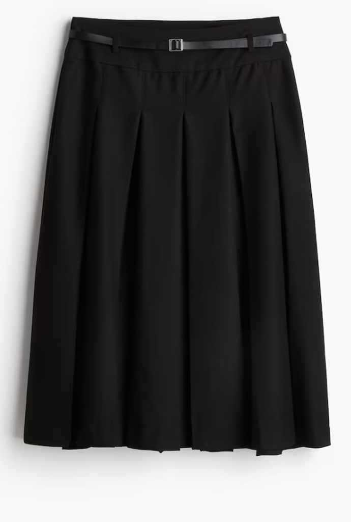 Skládaná midi sukně s páskem, H&M, 299 Kč
