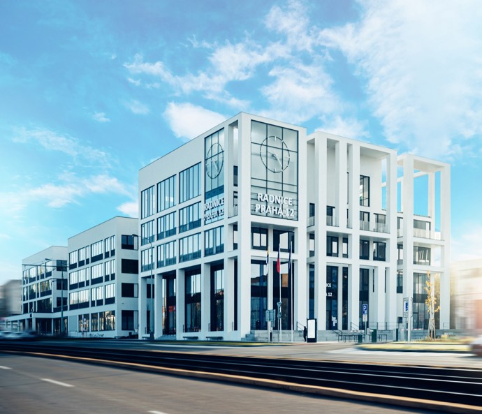 Architektura radnice propojuje funkčnost s estetikou a odkazuje na industriální historii Modřan. Její tvar a fasáda připomínají tvary kostek cukru jako připomínku slavné minulosti modřanského cukrovaru.
Architektura radnice propojuje funkčnost s estetikou a odkazuje na industriální historii Modřan. Její tvar a fasáda připomínají tvary kostek cukru jako připomínku slavné minulosti modřanského cukrovaru.