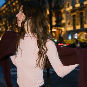 Top, Zara, 399 Kč
