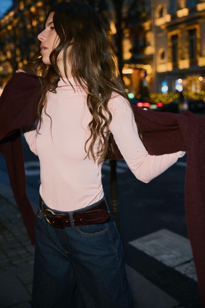 Top, Zara, 399 Kč
