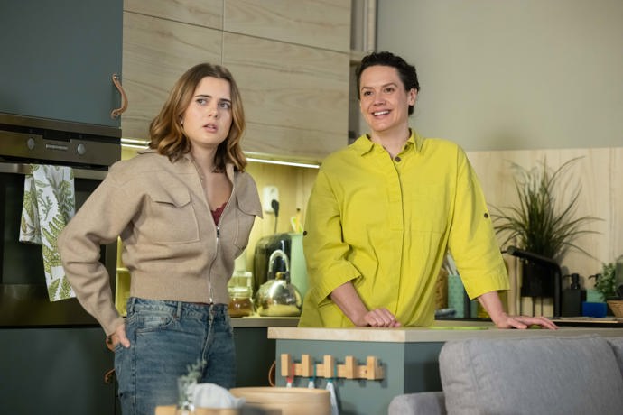 Nekonečný seriál Ulice sleduje dramatické osudy několika rodin žijících v sousedství
