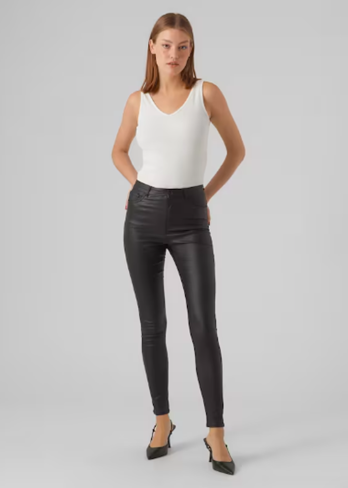 VERO MODA Skinny Kalhoty 1049 Kč
