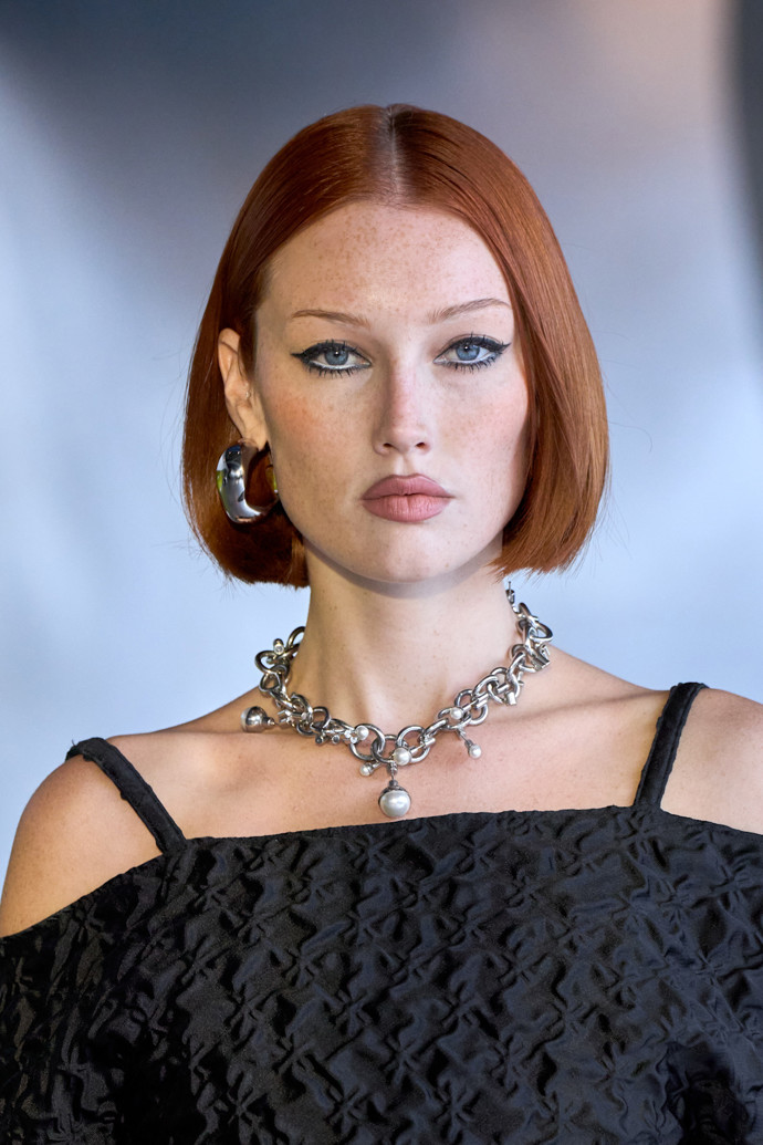 Glossy bob Weinsanto PA S25
Glossy bob Weinsanto PA S25