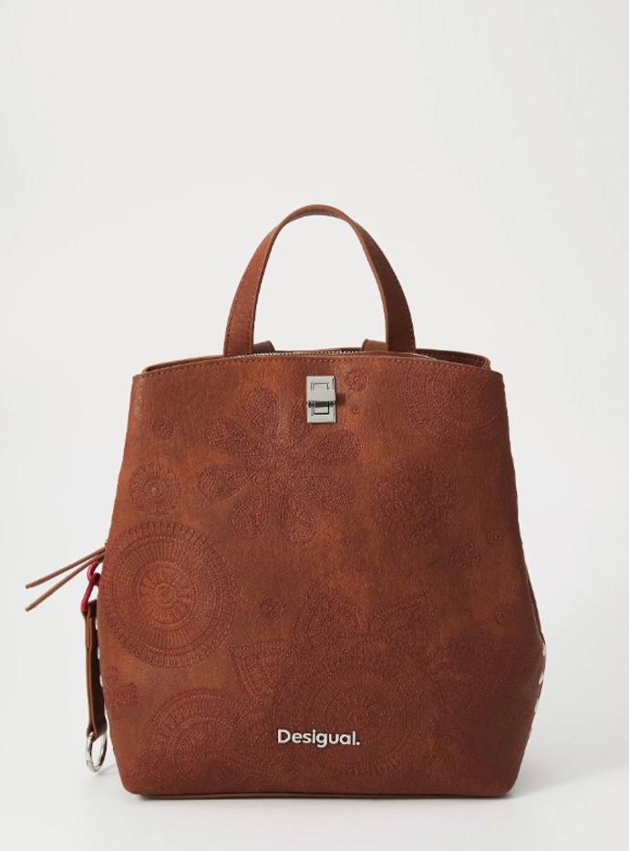 Dámský batoh, Desigual, 1 800 Kč
