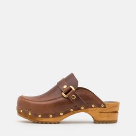 Hnědé boty na podpatku, Sanita, 2640 Kč, prodává Zalando
