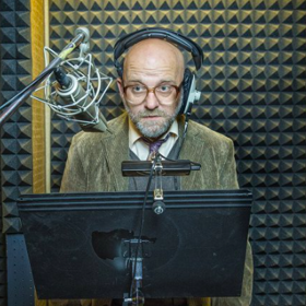 Hynek umí zahrát také na komediální notu
