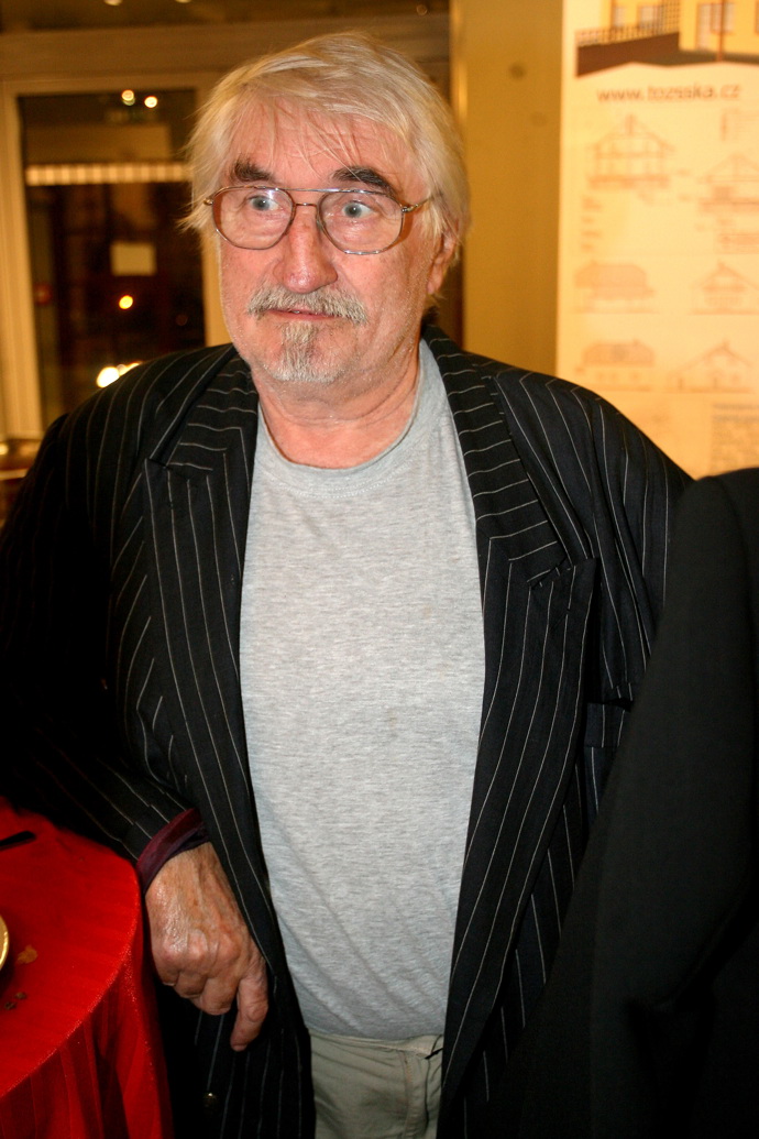 Pavel Landovský
