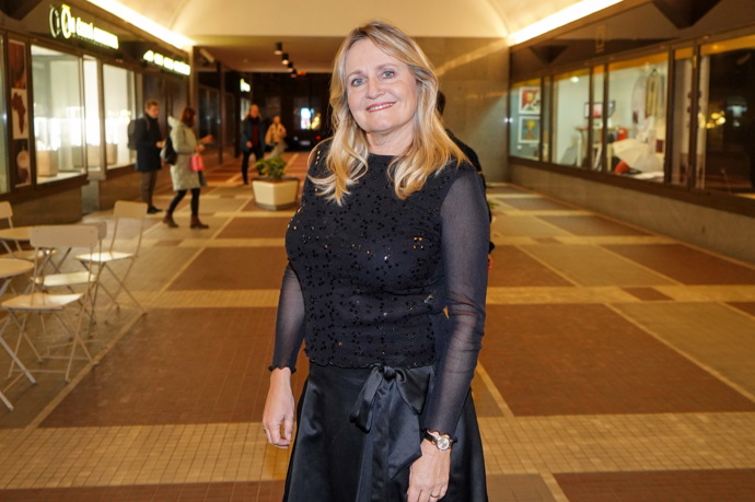 „Já jsem se prostě nějak zakousla. Právě proto, že jsem věděla, co to dítě na druhé straně prožívá, co se děje, tak že někde musí být ten pevný bod, který ho bude pořád držet. Aby on měl pocit, že někde ta jistota je. A já jsem před ním nikdy nemluvila o tom mém bývalém muži zle."
