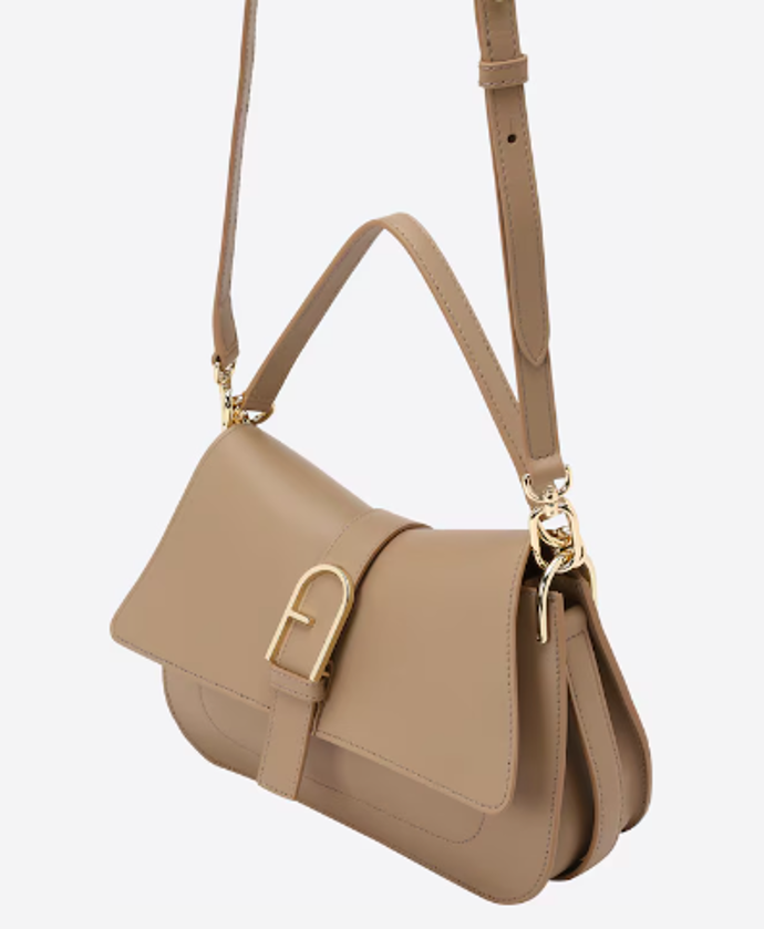 FURLA Kabelka 9299 Kč
FURLA Kabelka 9299 Kč