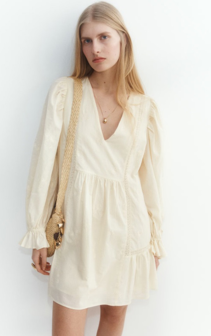 Bavlněné tunikové šaty, H&M, 1 199 Kč
