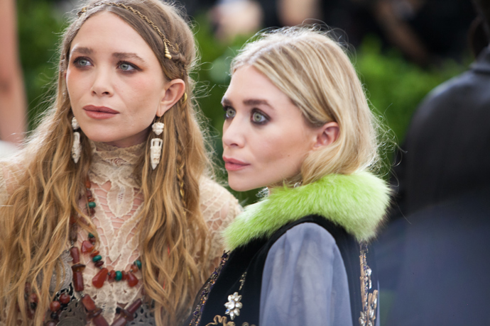 Mary-Kate & Ashley Olsen
Mary-Kate & Ashley Olsen