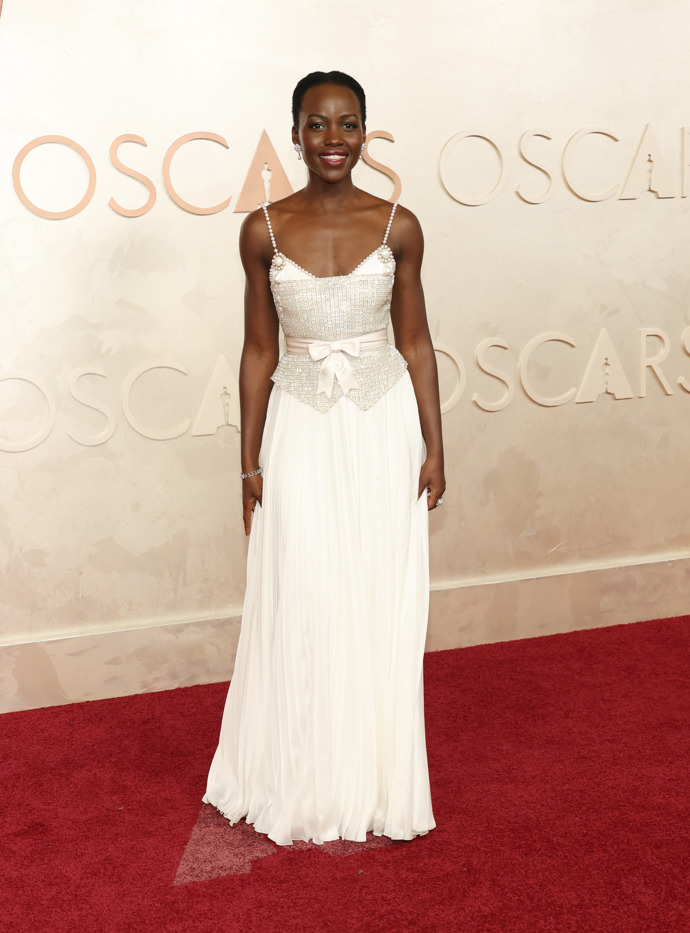 Lupita Nyong’o v šatech Chanel
Lupita Nyong’o v šatech Chanel