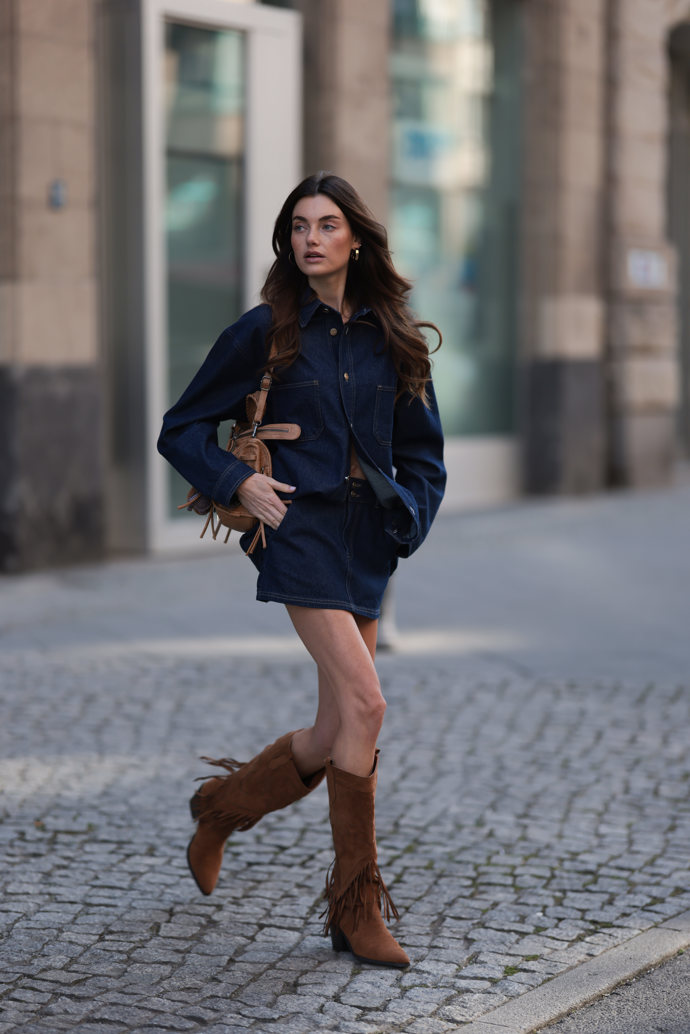 Double denim trend na jaro 2025 Double denim trend na jaro 2025