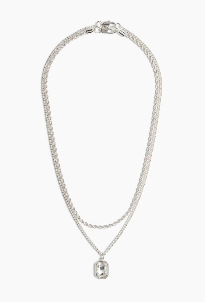Stříbrný náhrdelník 2 kusy, H&M, 309 Kč
