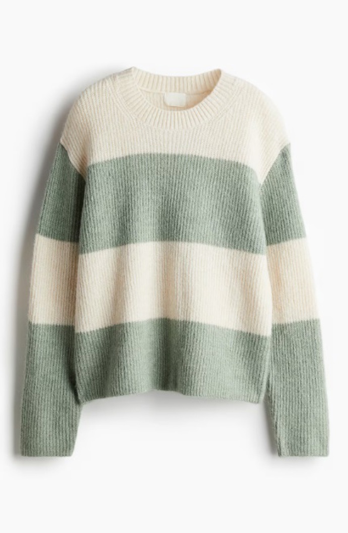 Svetr z žebrovaného úpletu, H&M, 249 Kč
