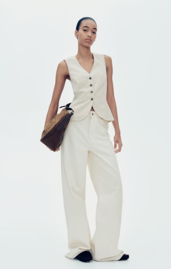 Společenská vesta, H&M, 479 Kč
