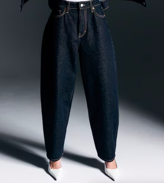 H&M 549 Kč
H&M 549 Kč