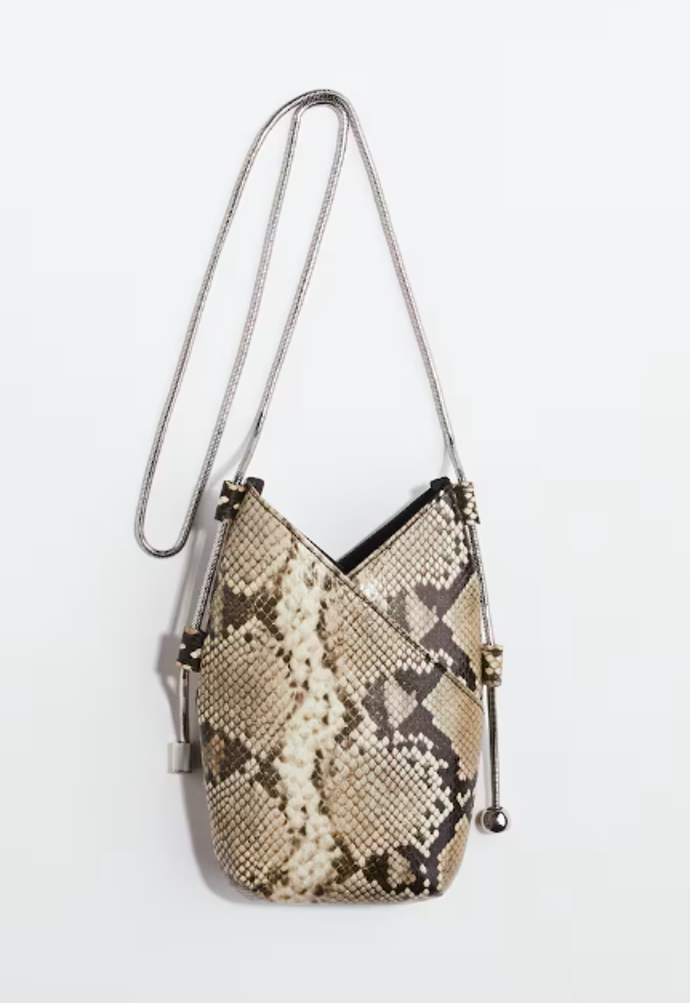 H&M, 719 Kč
H&M, 719 Kč
