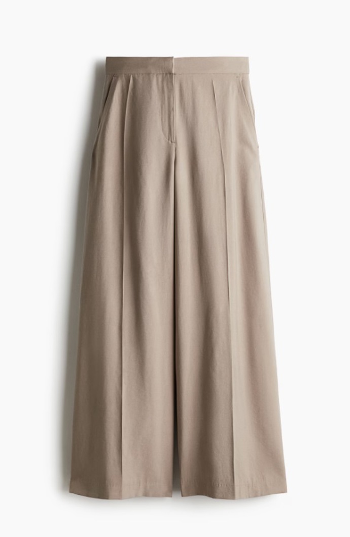 Široké kalhoty, H&M, 599 Kč
