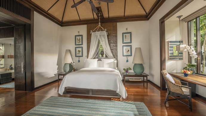 Four Seasons Resort Koh Samui nabízí luxusní ubytování se vším, co si jen člověk na dovolené může přát. A jako další natáčecí místo si jej vybrali autoři slavného seriálu The White Lotos, který momentálně běží na HBO. 
