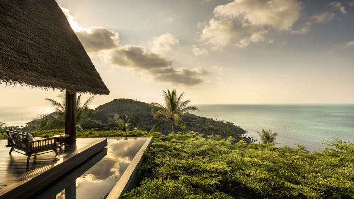 Four Seasons Resort Koh Samui nabízí luxusní ubytování se vším, co si jen člověk na dovolené může přát. A jako další natáčecí místo si jej vybrali autoři slavného seriálu The White Lotos, který momentálně běží na HBO. 
