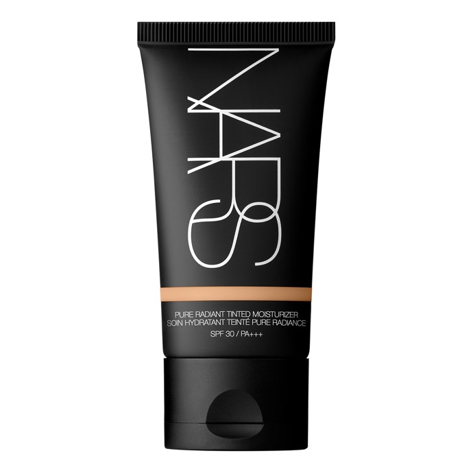 Lehký tónovací make–up, Nars, 1220 Kč
