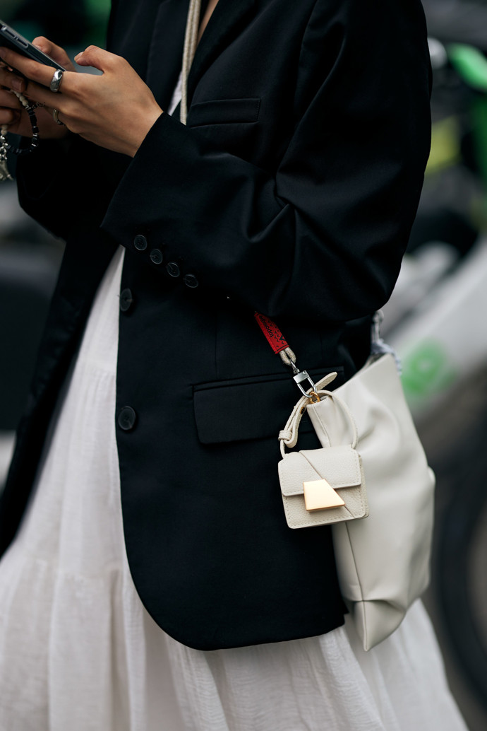 Double bags inspirace z fashion weeků

