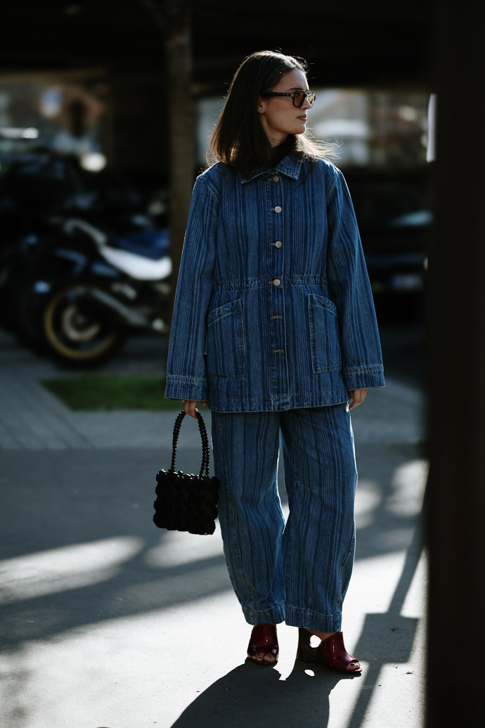 Barrel jeans inspirace
Barrel jeans inspirace